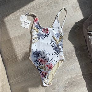 KULANI KINI one piece (sold out) NWT